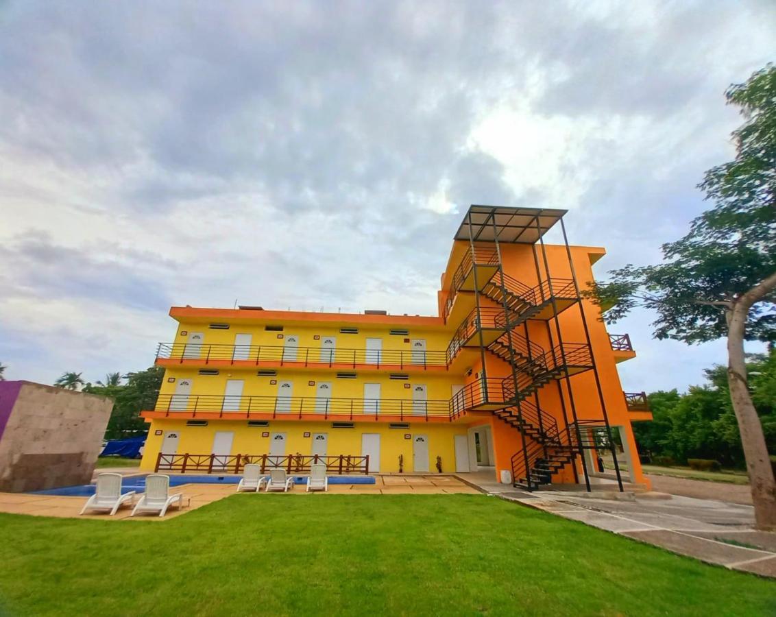 Villas Dulce Suenos Residencial リンコン・デ・グアヤビトス エクステリア 写真