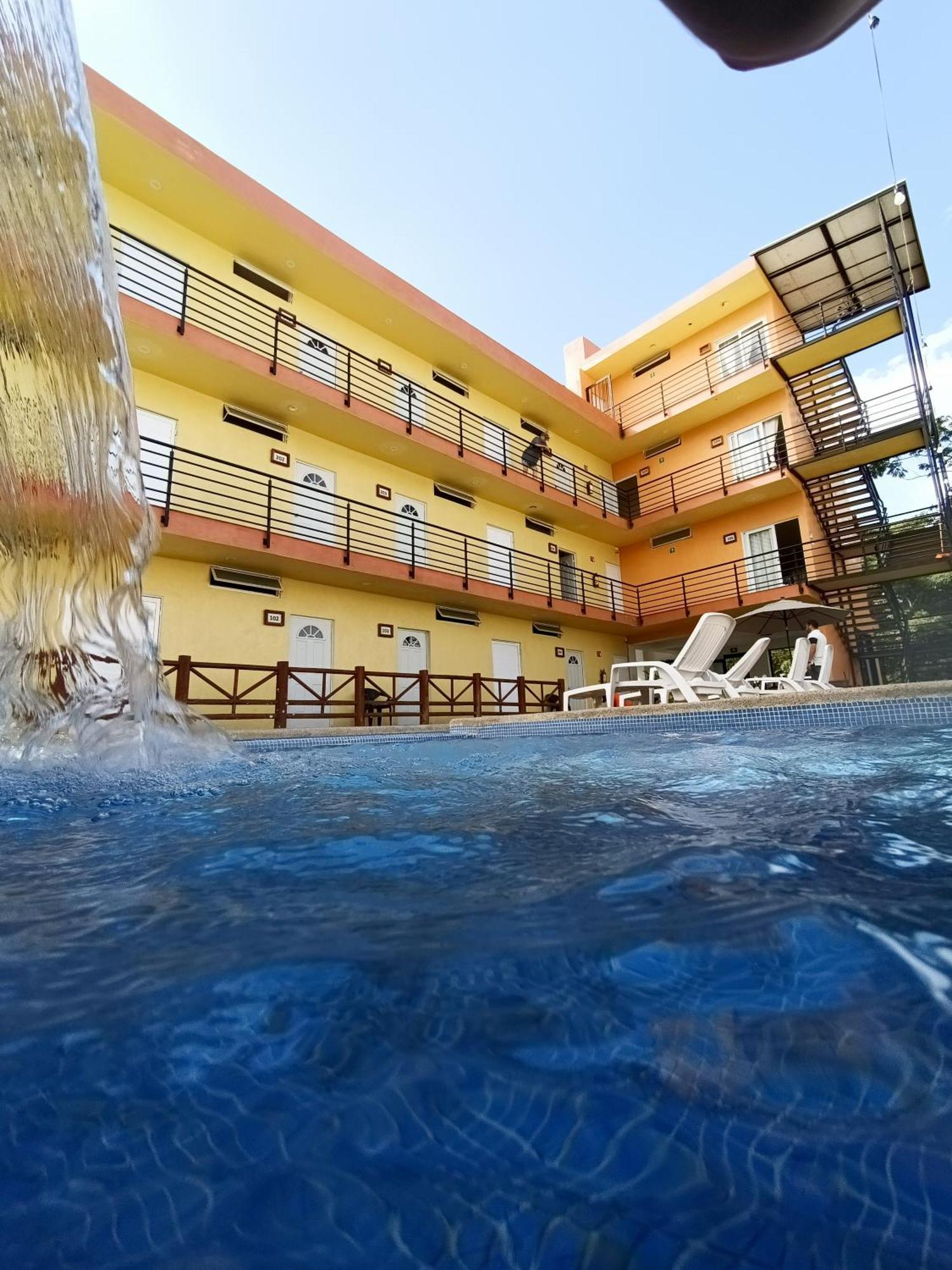Villas Dulce Suenos Residencial リンコン・デ・グアヤビトス エクステリア 写真